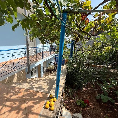 Dina House Apartment Himare Ngoại thất bức ảnh