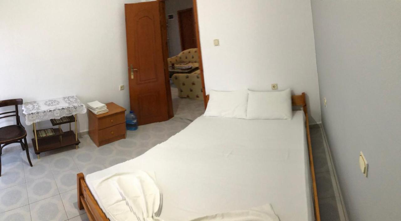 Dina House Apartment Himare Ngoại thất bức ảnh