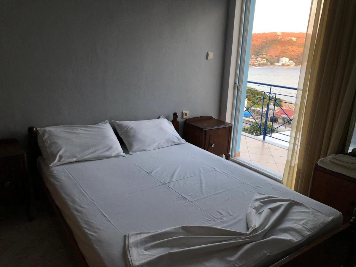 Dina House Apartment Himare Ngoại thất bức ảnh