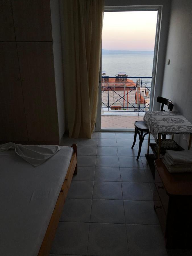 Dina House Apartment Himare Ngoại thất bức ảnh