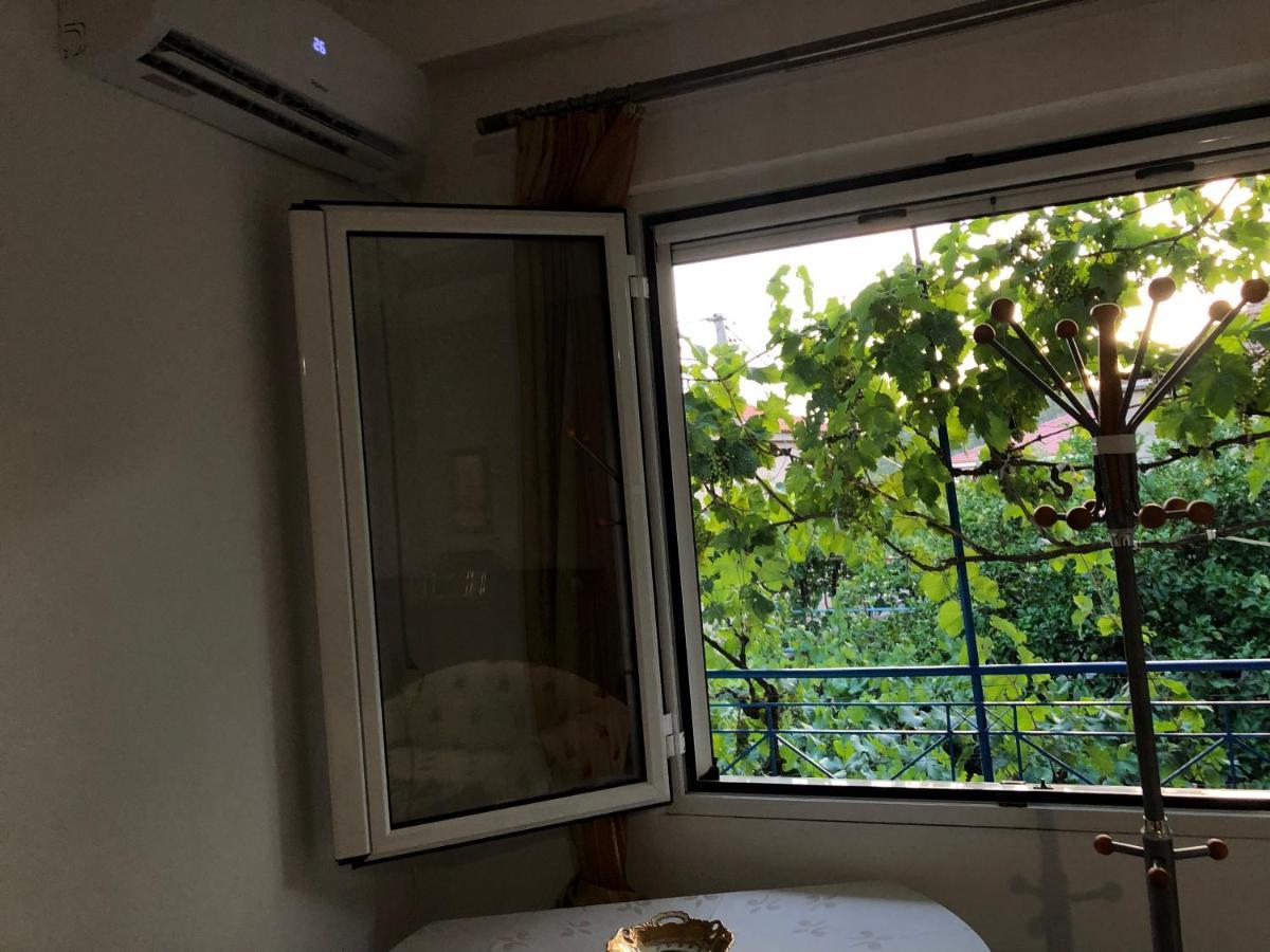 Dina House Apartment Himare Ngoại thất bức ảnh