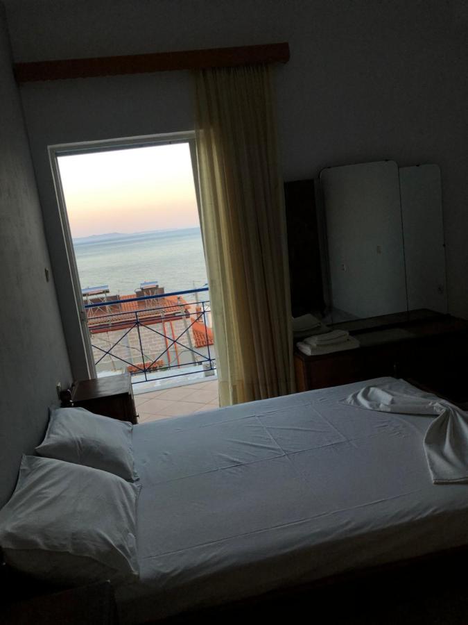 Dina House Apartment Himare Ngoại thất bức ảnh