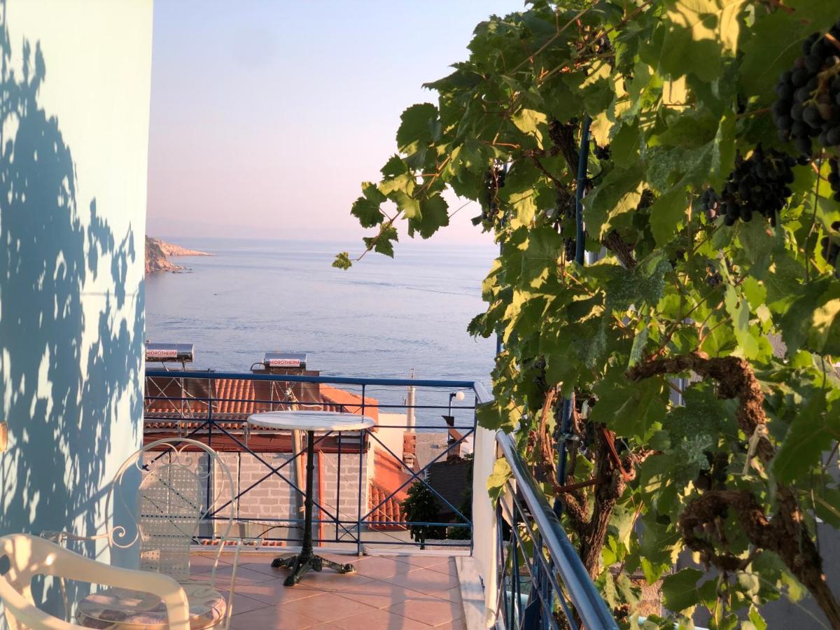 Dina House Apartment Himare Ngoại thất bức ảnh