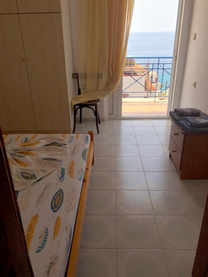 Dina House Apartment Himare Ngoại thất bức ảnh
