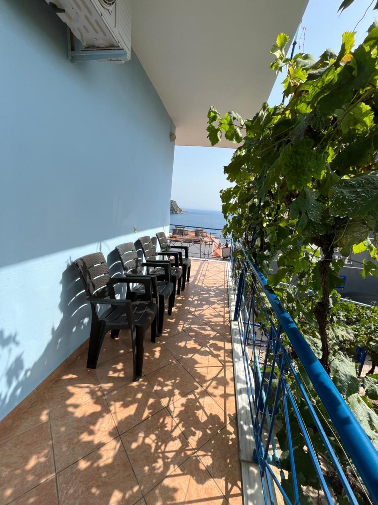 Dina House Apartment Himare Ngoại thất bức ảnh
